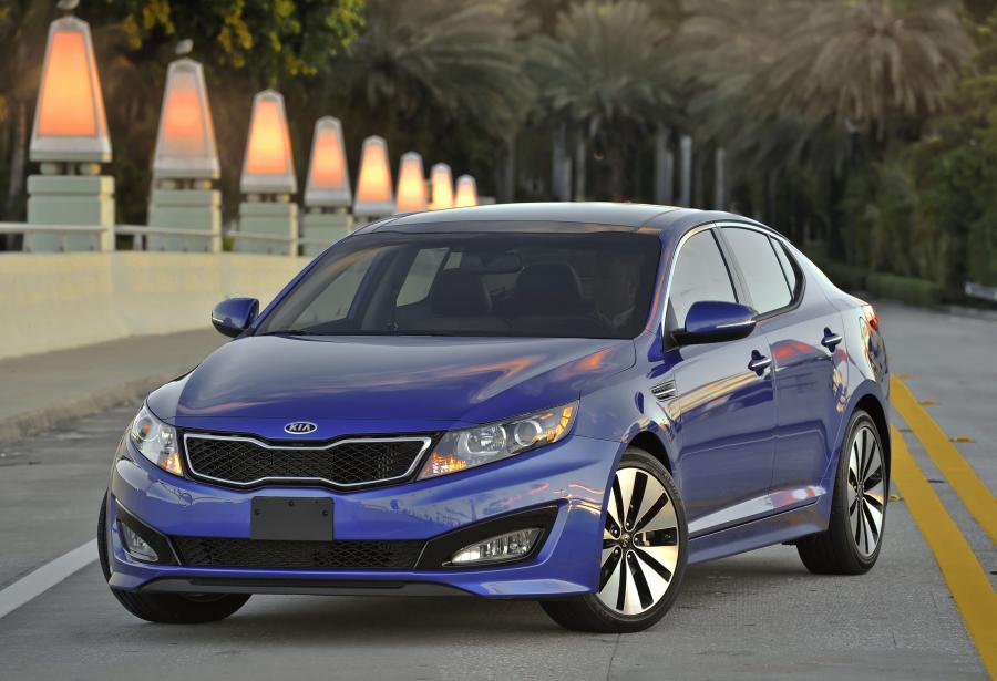  Kia Optima 2012 года  (фото 28 из 40)